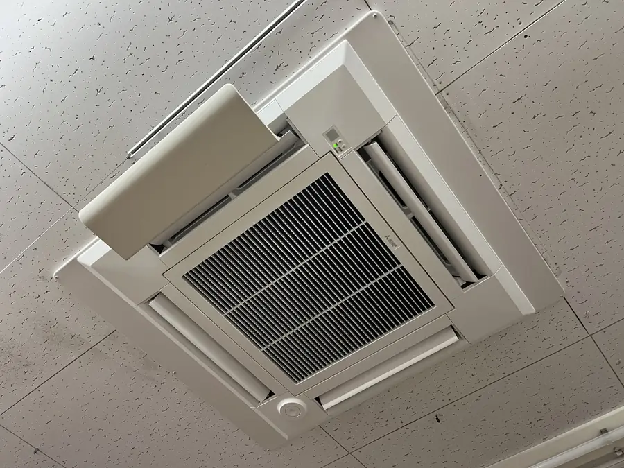 天井カセット形エアコン